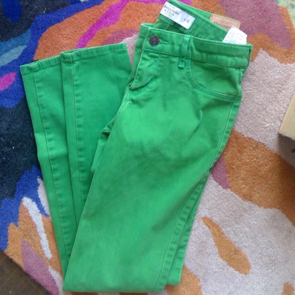 NWOT -  Abercrombie & Fitch S green jeans